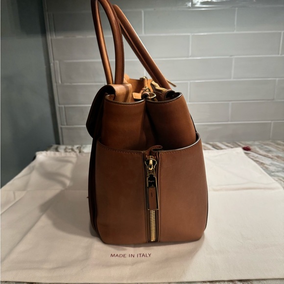 Salvatore Ferragamo top handle leather bag - Picture 4 of 13